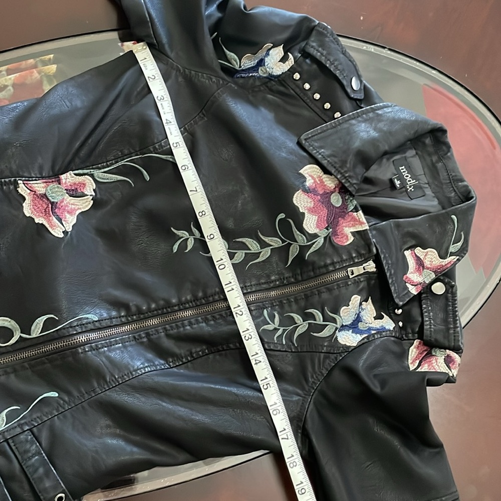 Jacket - Picture 7 of 17
